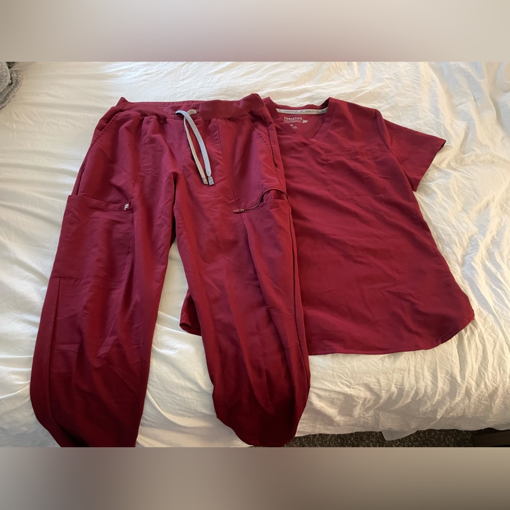 Fabletics Scrubs